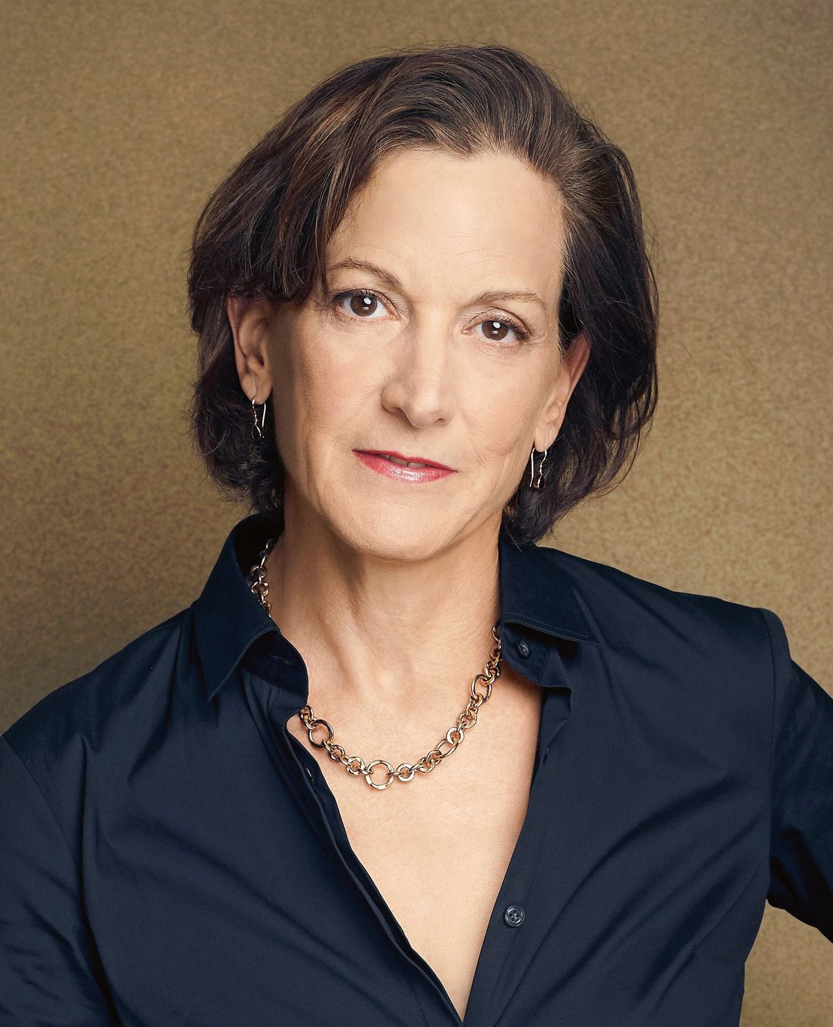 Anne Applebaum — Pulitzer Prize-winning Historian and Expert on Global Geopolitics