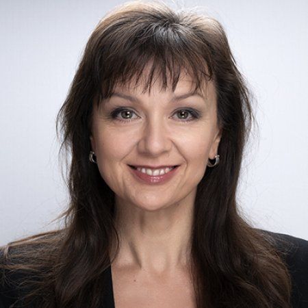 Angela Lamont — Expert Broadcaster and Authority on Science and Technological Innovation