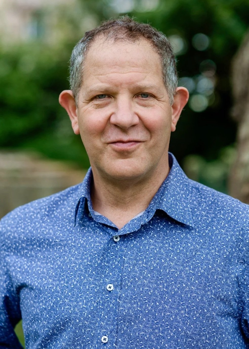 John Kampfner — Lead Director at Chatham House and Renowned Foreign Correspondent