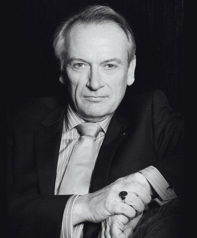 Chris Skinner — Distinguished Specialist in Financial Technology and Digital Strategy