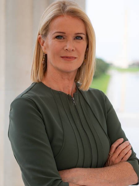 Katty Kay — Distinguished International Journalist and Expert on Leadership and Confidence