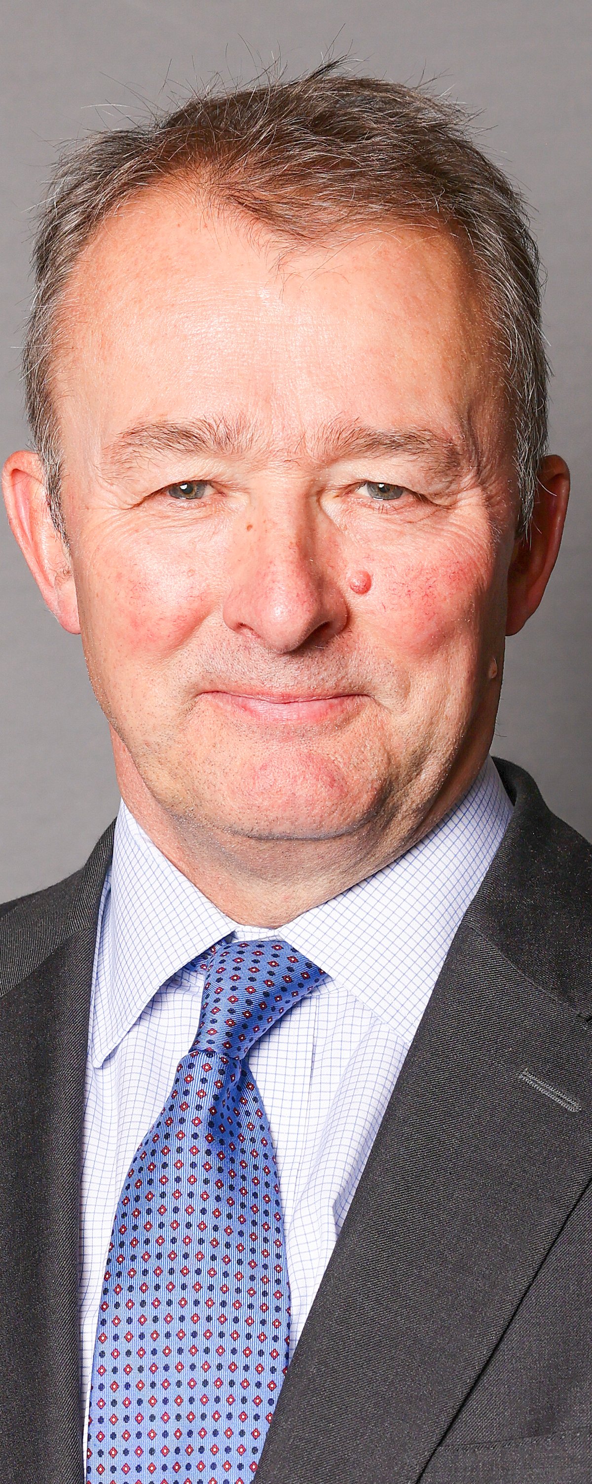 Simon Hart — Former Cabinet Minister and Government Chief Whip Providing Insider Political Perspectives