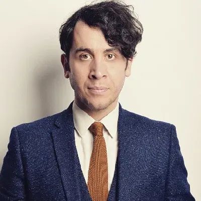 Pete Firman — Acclaimed Master of Modern Magic and Stand-up Comedy