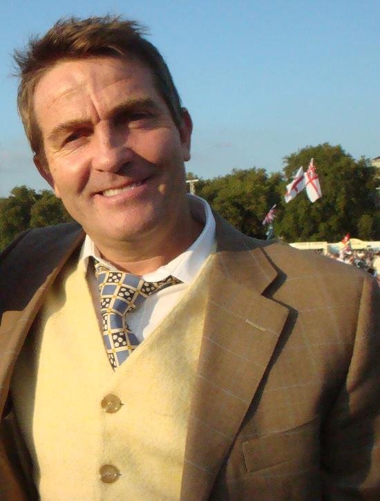 Bradley Walsh — Versatile British Broadcaster, Award-Winning Actor and Comedy Star