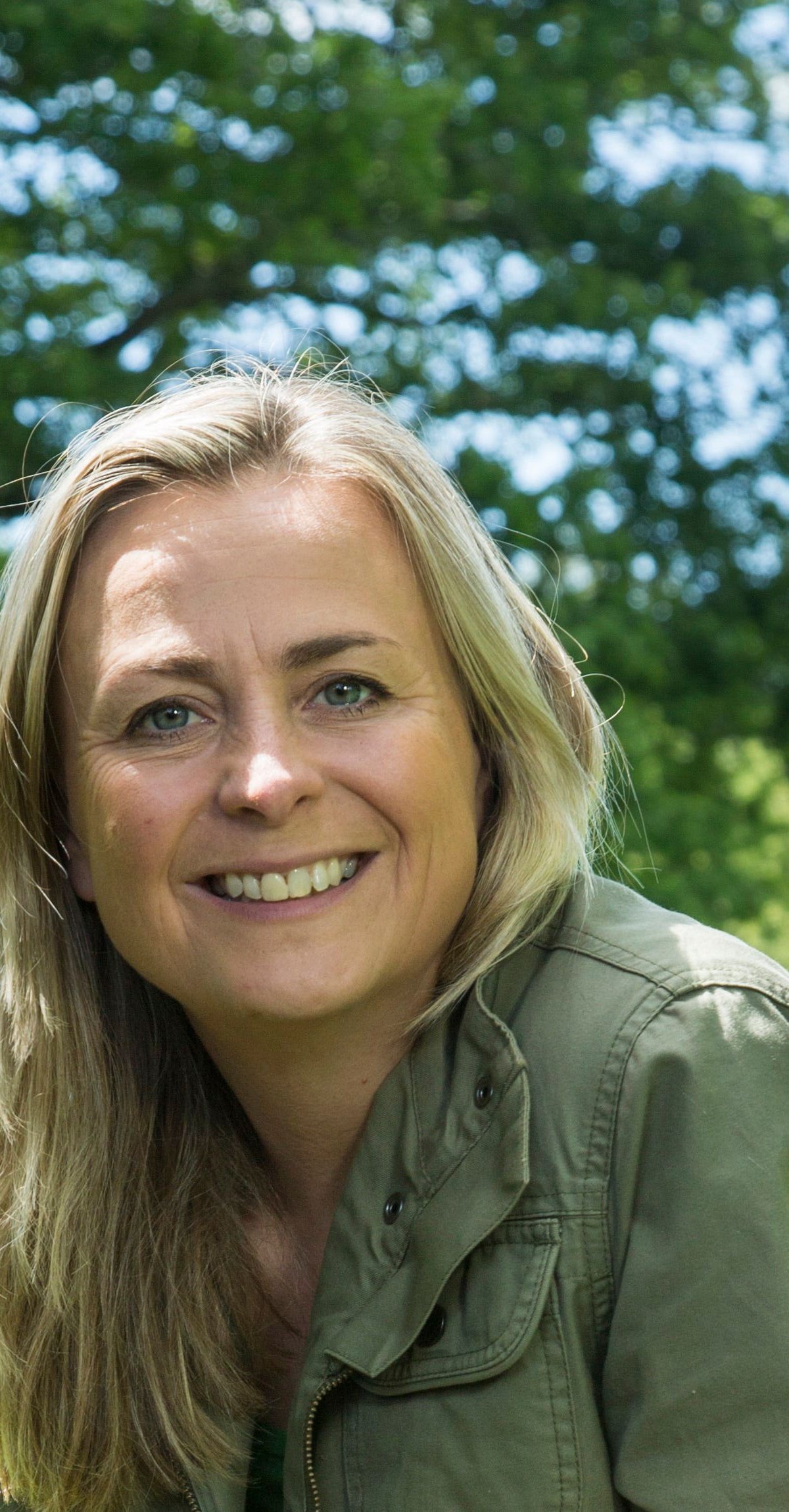 Philippa Forrester — Distinguished Wildlife Presenter and Environmental Conservationist