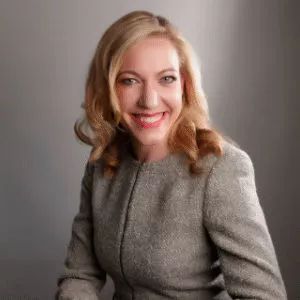 Elizabeth Linder — Specialist in Digital Diplomacy and Founder of The Conversational Century