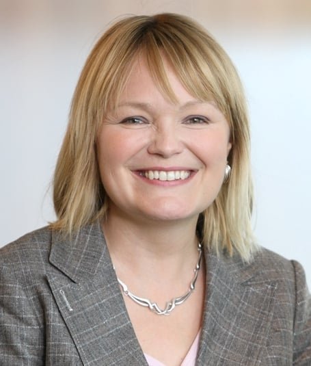 Nadine Dereza — Award-winning business journalist and media communications expert
