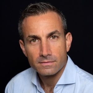 Elliott Gotkine — Distinguished International Journalist and Expert Moderator for Business and Technology